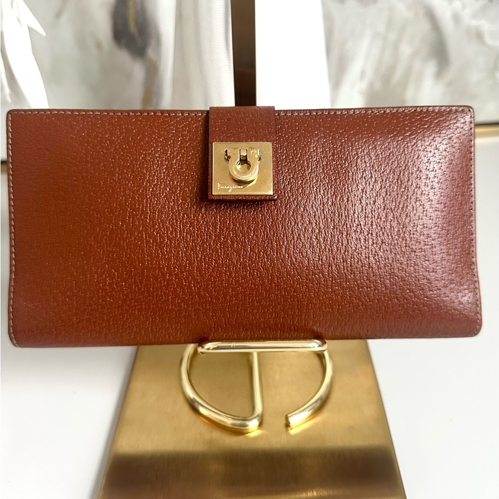 EUC Salvatore Ferragamo Gancini Bi-fold Wallet